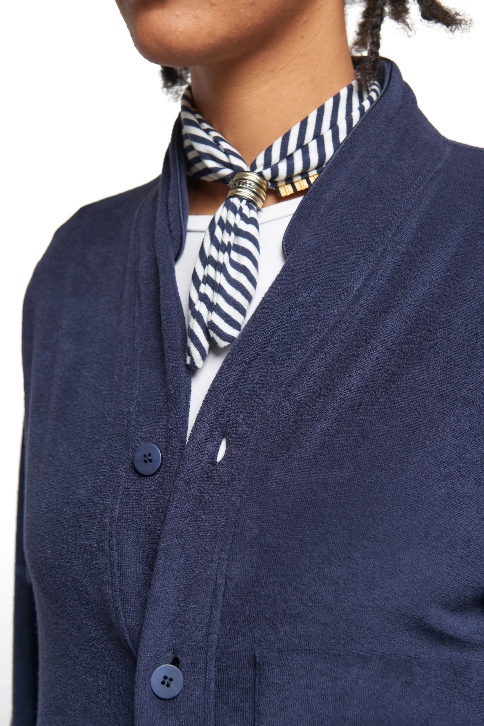 Regimental Milano C-Orient blu – Dettaglio abbottonatura comfort sartoriale made in Italy