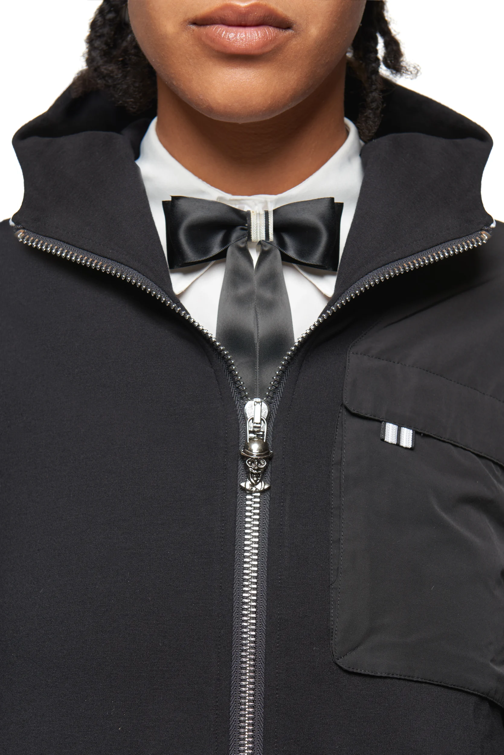 Regimental Milano H-Zip Tecno Nero – dettaglio cerniera e tasca military con gallone argento e profili bianchi
