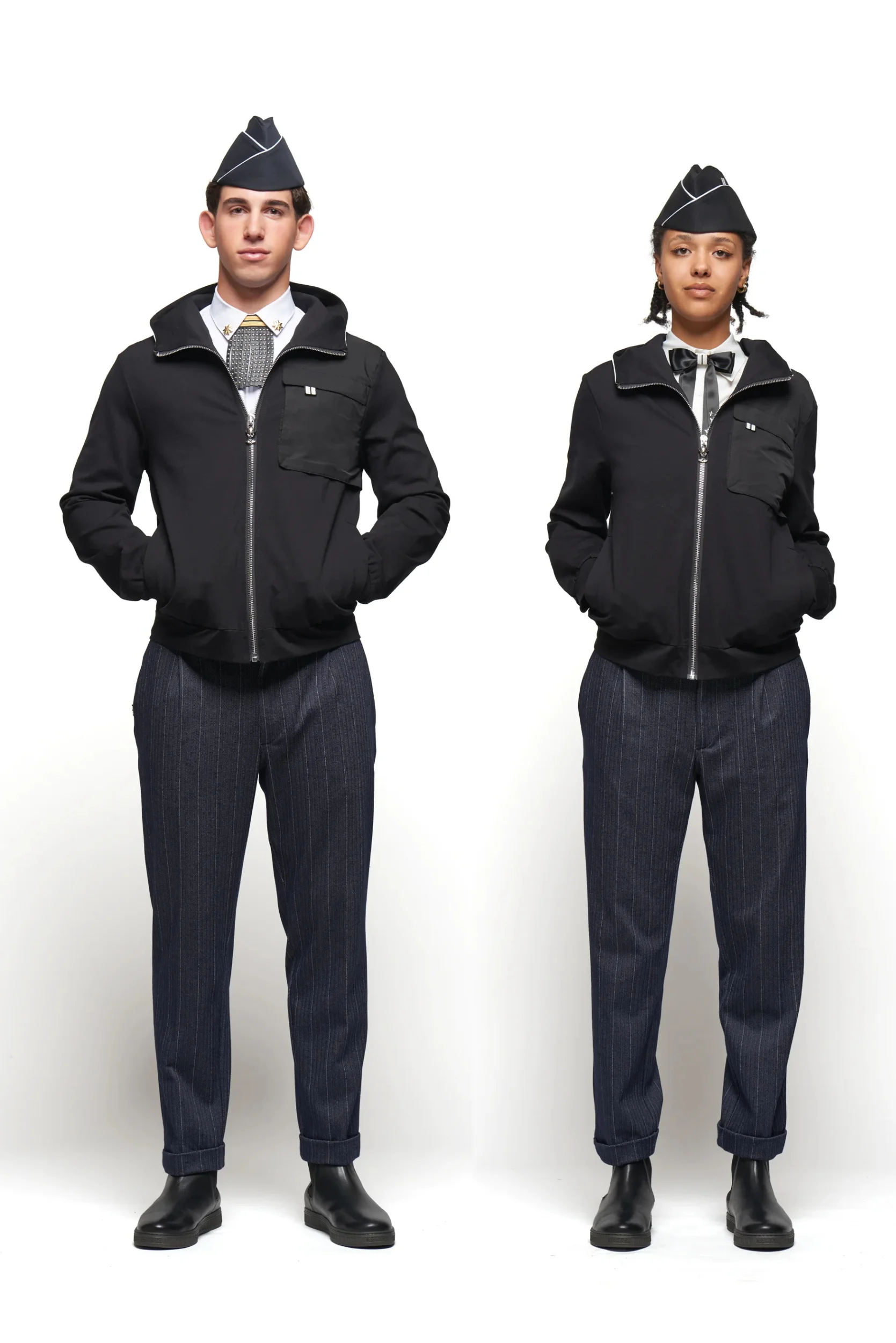 Persone con pantalone Regimental Milano P-Re Regular blu gessato – stile contemporaneo made in Italy